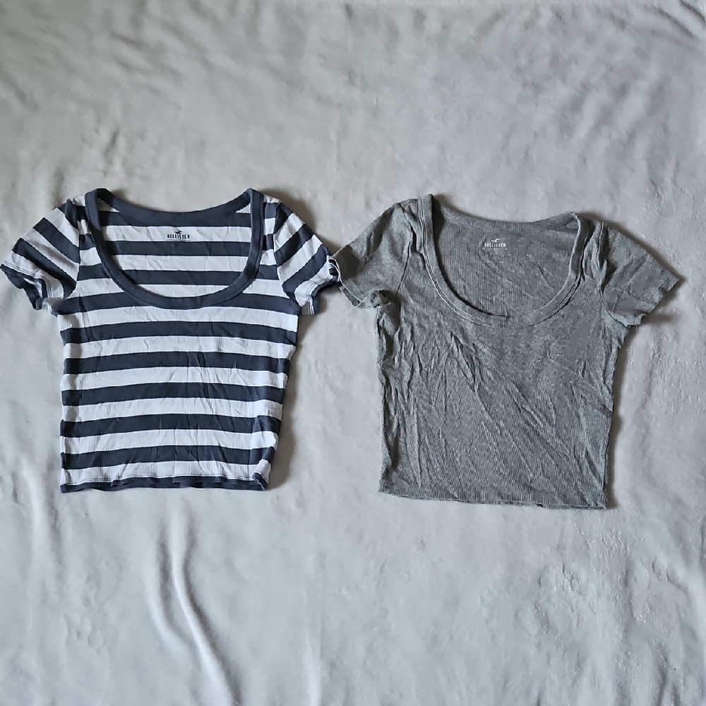 Hollister Blue and White Short Sleeve Tees